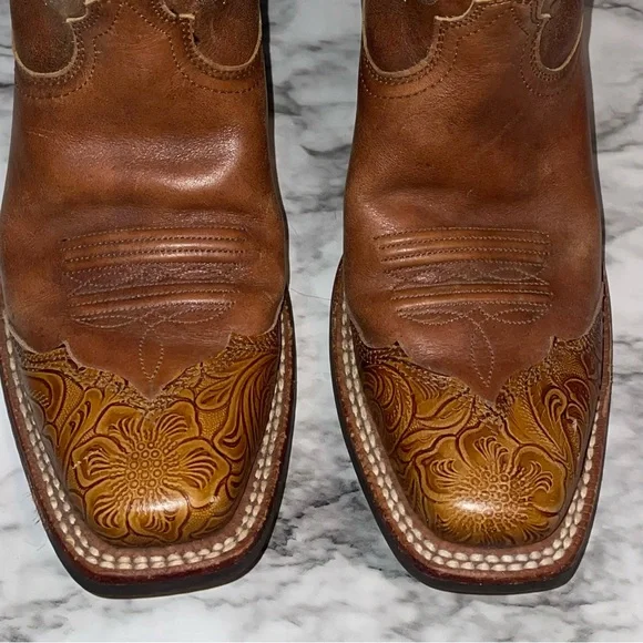 Ariat Turquoise and Tan Leather Western Boots - Picture 5 of 14